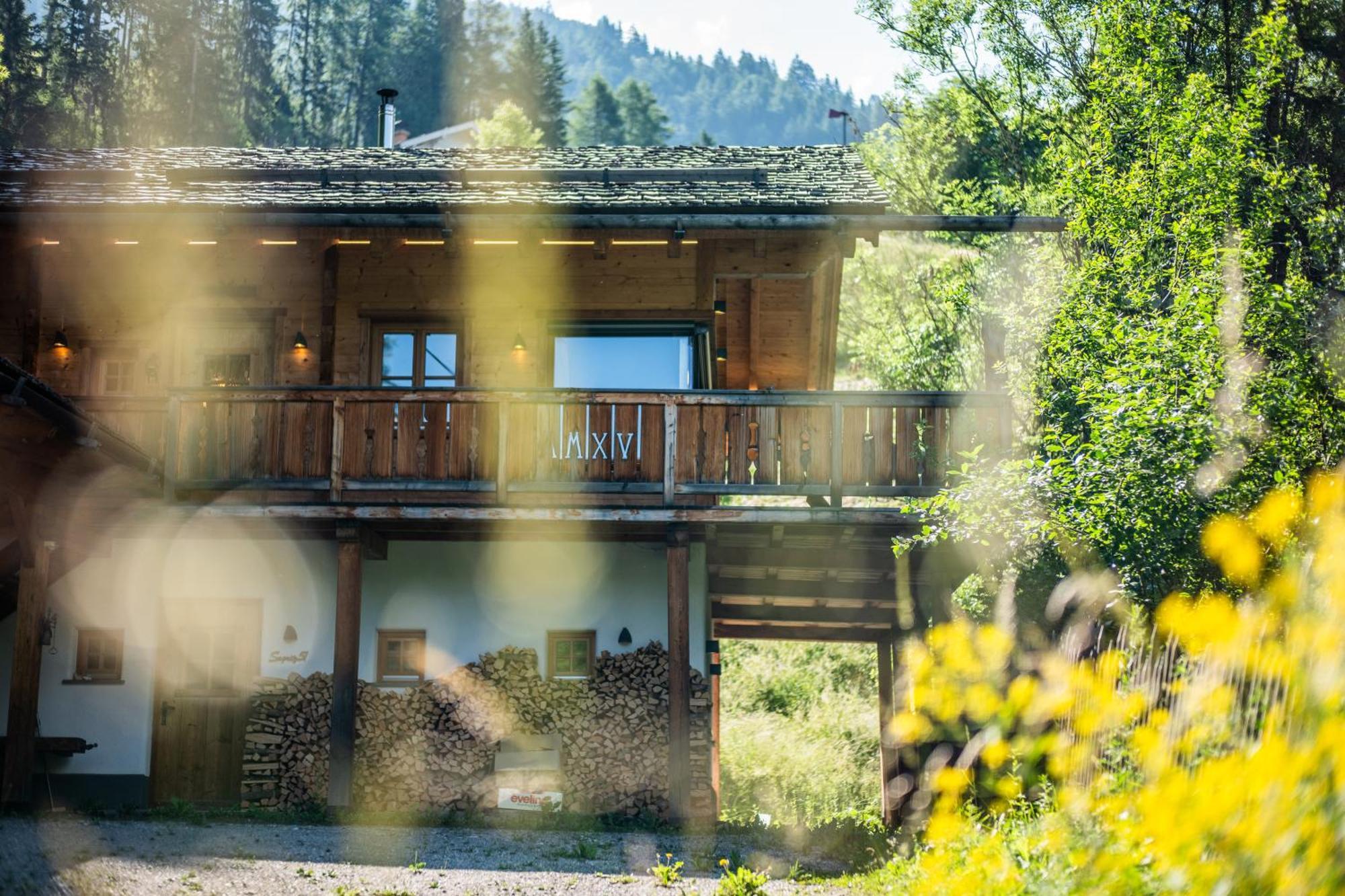 Wuidererhuettn, Charlet In Alleinlage Mit Freistehendem Saunahaus Großkirchheim Exterior foto